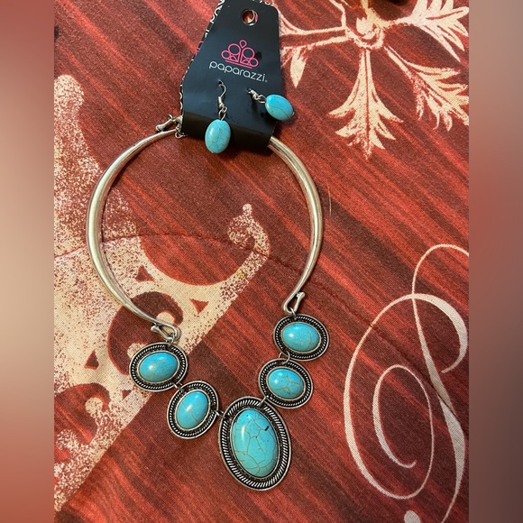 Turquoise Earrings and Necklace Set - Picture 1 of 8